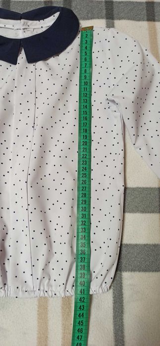 Блузка на дівчинку. Шкільна форма. Ріст 128.