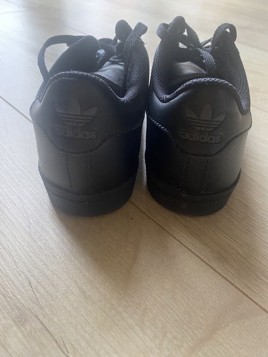 ADIDASY czarne rozm. 33