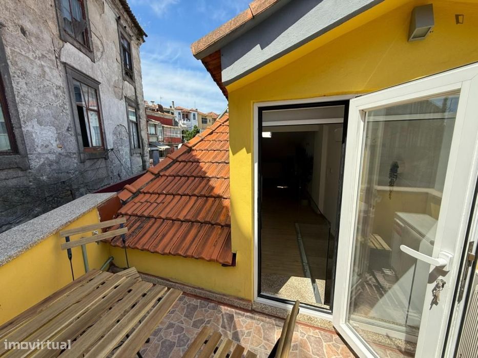 Apartamento com 1 quartos - localizado em Campanhã Porto