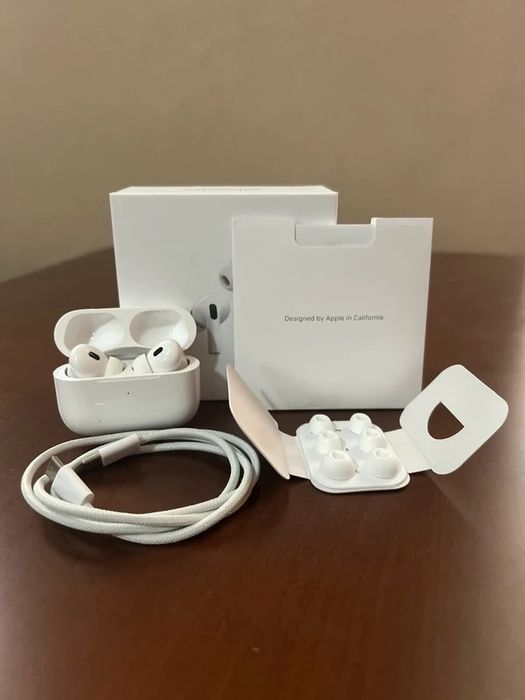 AirPoads Pro Apple468090509413601280