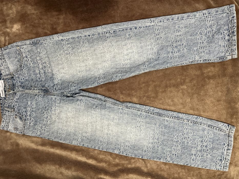 Calça Jeans Bershka (M/L) - Look Moderno & Conforto