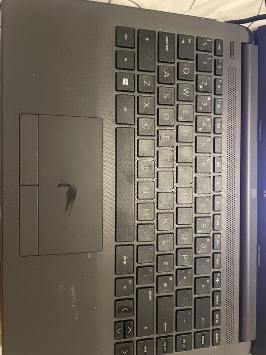HP portable computer473599632894873600