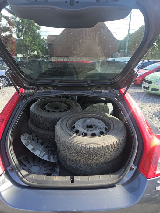 Volvo c30 1.6 diesel // 2010rok // super cena // alufegli // dobrze jezdzi