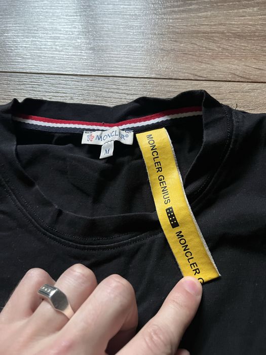 Футболка від Moncler Big Logo