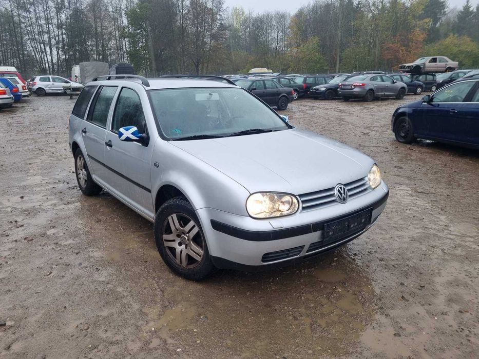Розборка/Продаж запчастин Volkswagen Golf 4