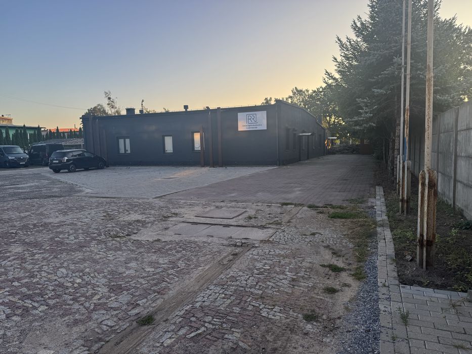 Hala blisko centrum przesiadkowego