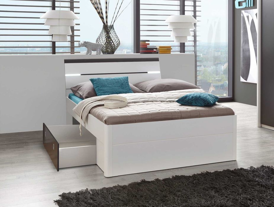 Łóżko podwójne drewnopodobne 140x200 Mars - LED