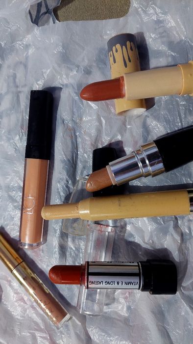 Помада и другое.