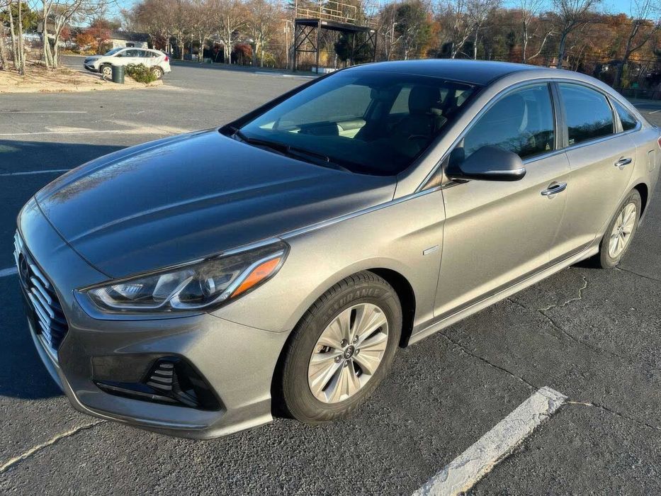 Hyundai Sonata Hybrid Limited      2017