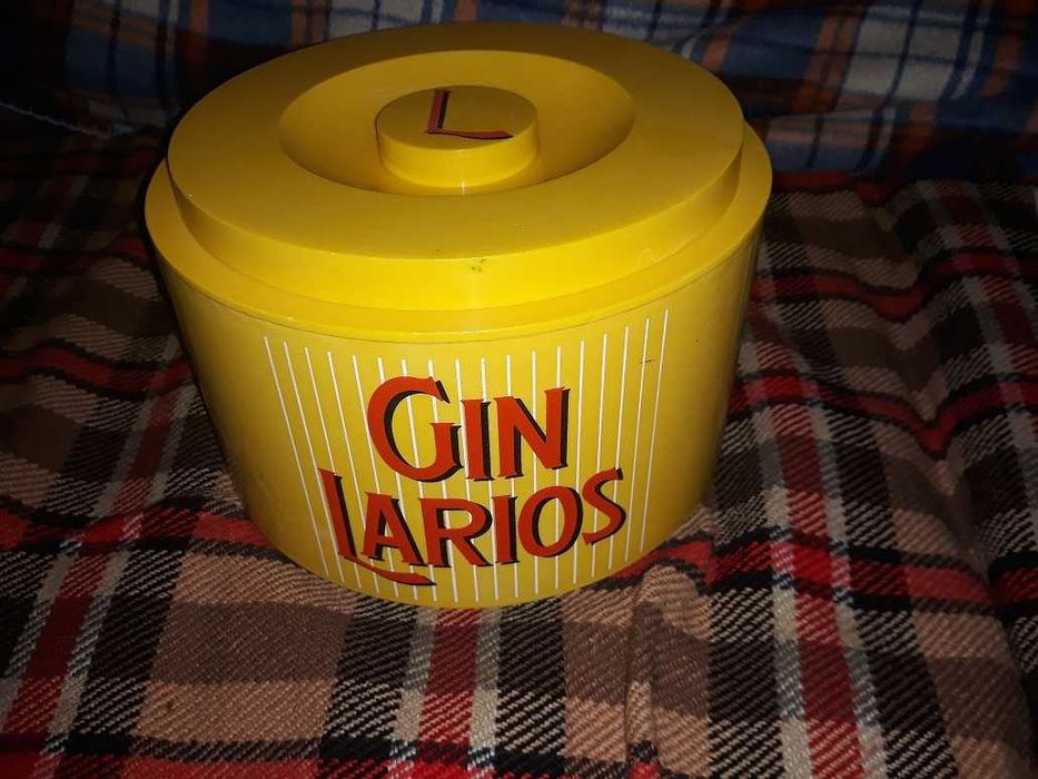 Vintage Gin Lários Ice Bucket