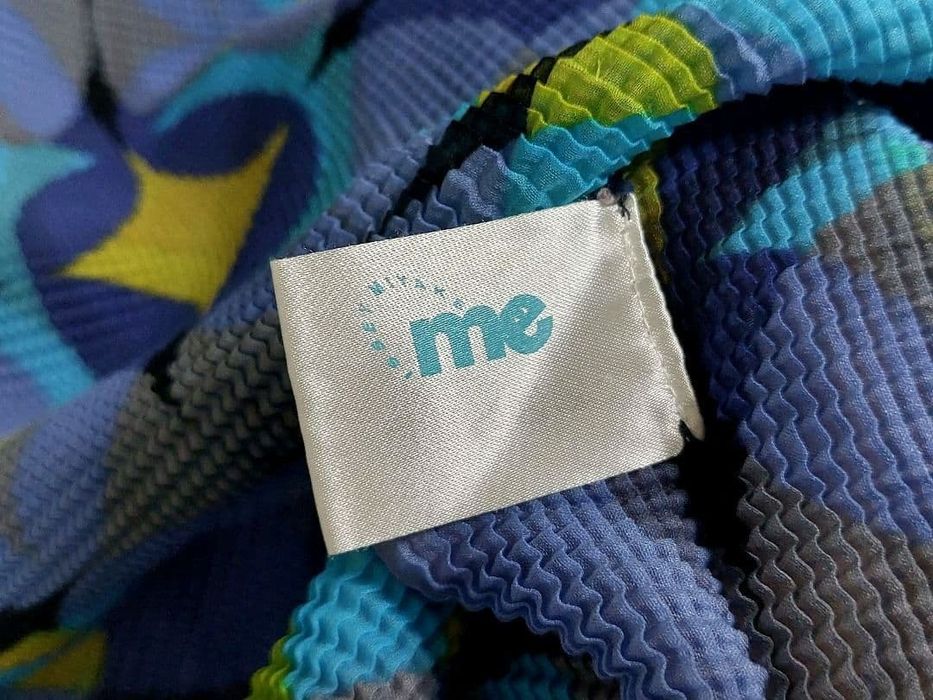 Issey miyake me топ геометричний малюнок принт