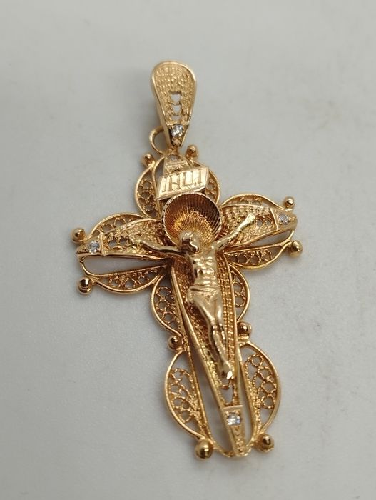 Золотой крестик 3.83 грамма