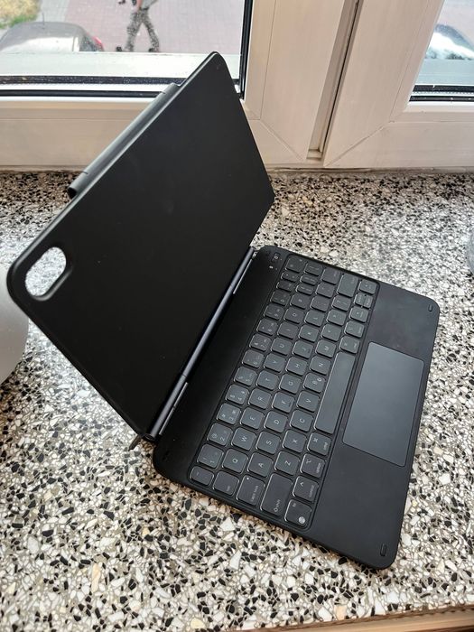 Klawiatura ESR dla iPad 10.9