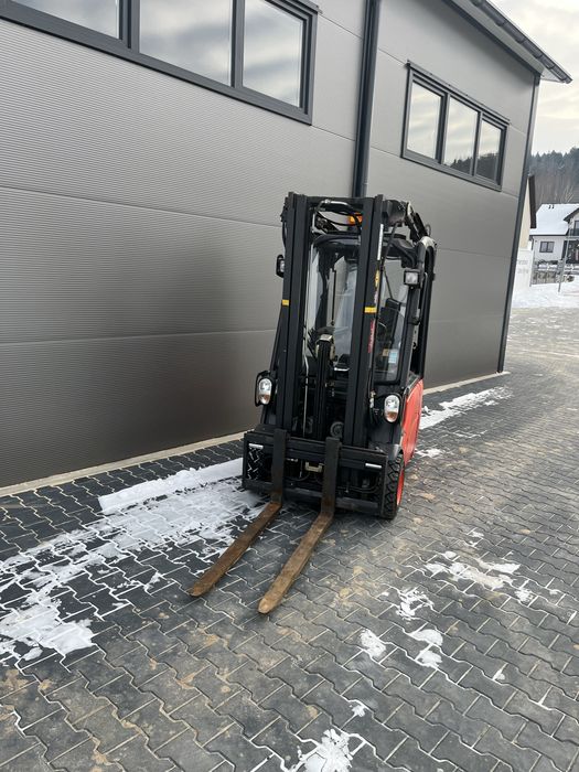 Wózek widlowy Linde E 16 elektryczny  triplex 4300 godzin