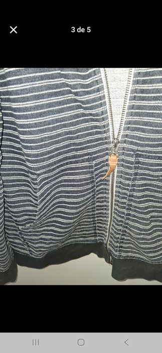 Casaco para homem com capucho e fecho