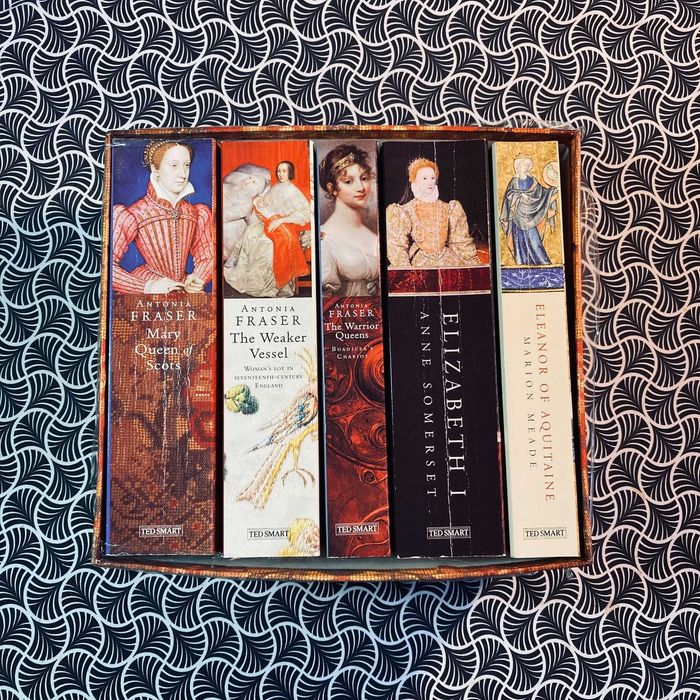 Women in History box set