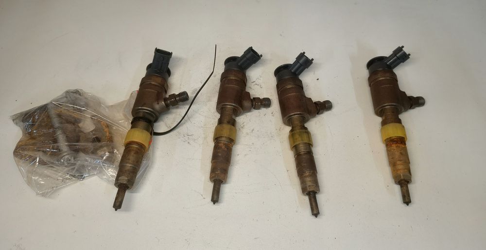 Wtrysk Wtryskiwacz Citroen Peugeot Ford 1.6hdi 0445110340