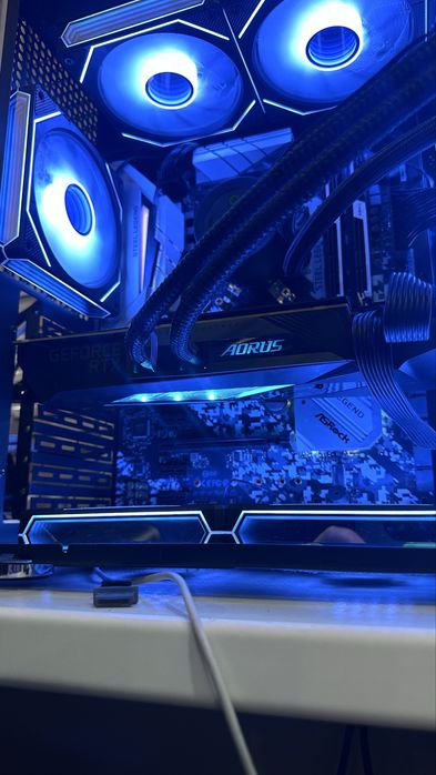 Видеокарта RTX 3080 AORUS EXTREME на водяном охлаждении