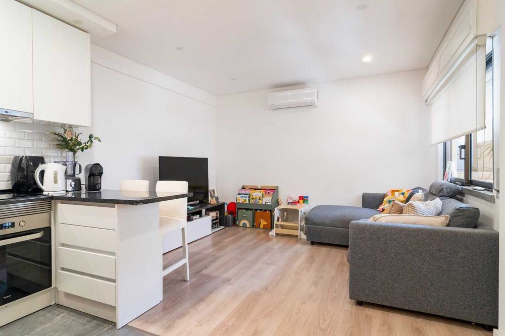 Apartamento T1 Centro Costa de Caparica