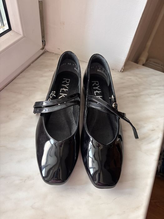 Туфлі лакові Ryłko
