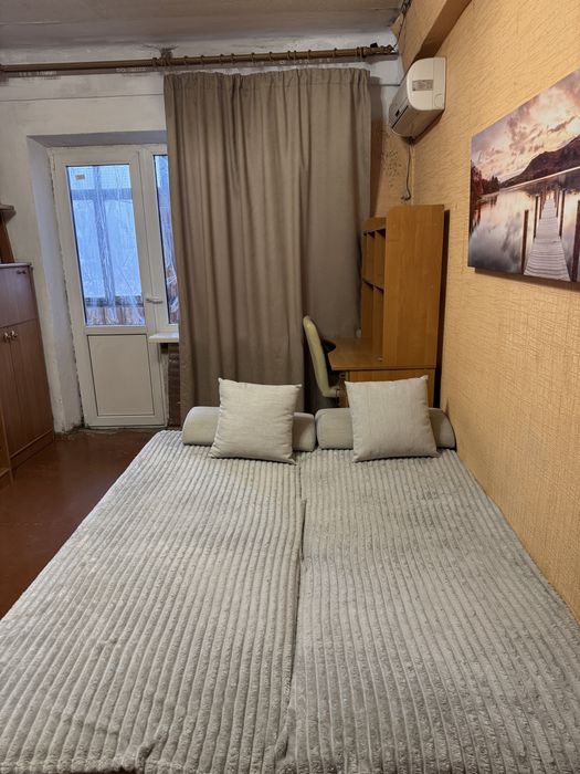 Сдам 1 комнатную квартиру в центре(Самолет).
