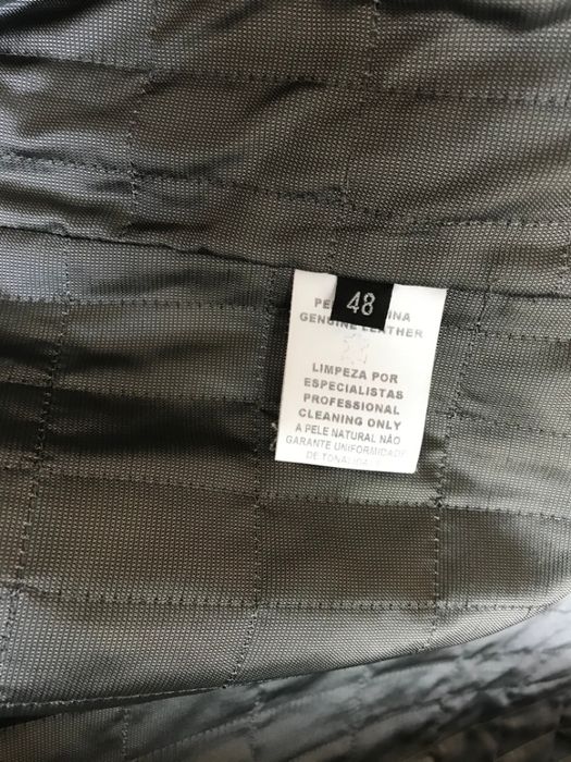 Blusão Preto Pele Genuína - Tamanho L