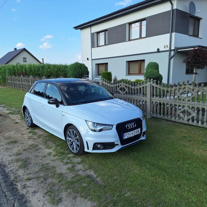 Audi A1 Sportback Stan idealny wersja S-line niski przebieg 121 000 km kolor Biała Perła