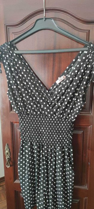 Macacão preto bolinhas (calção) bolsos tamanho único até XL (novo) 10€