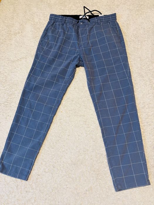 Spodnie eleganckie Reserved rozm.M