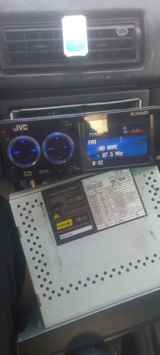 Продам автомагнітолу