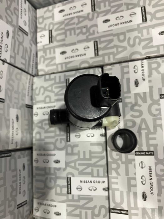 Насос омивача переднього заднього скла Nissan RENAULT DACIA FIAT Новий