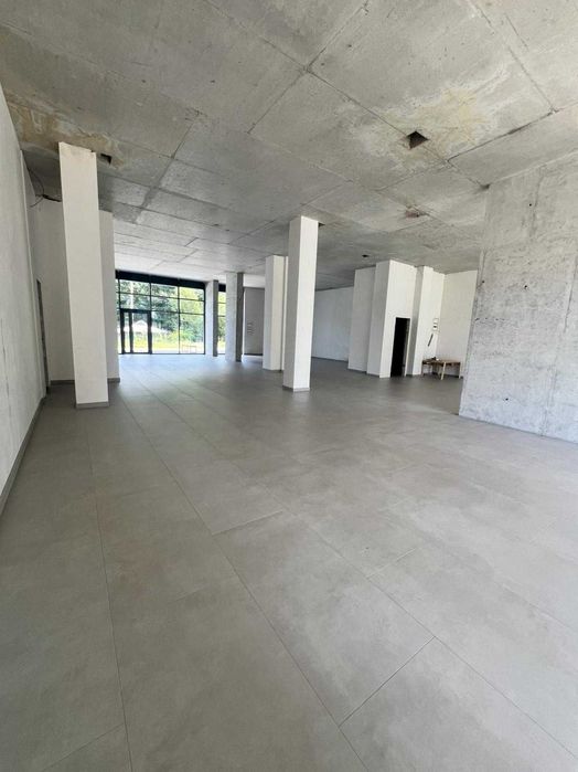 Оренда комерційного приміщення з ремонтом, вулиця Стрийська