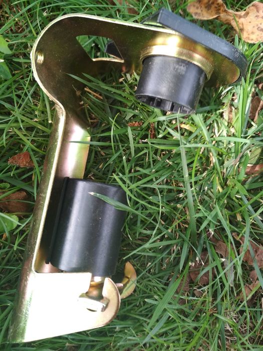 Element mocujący słupek trampoliny Kompl. 6szt.