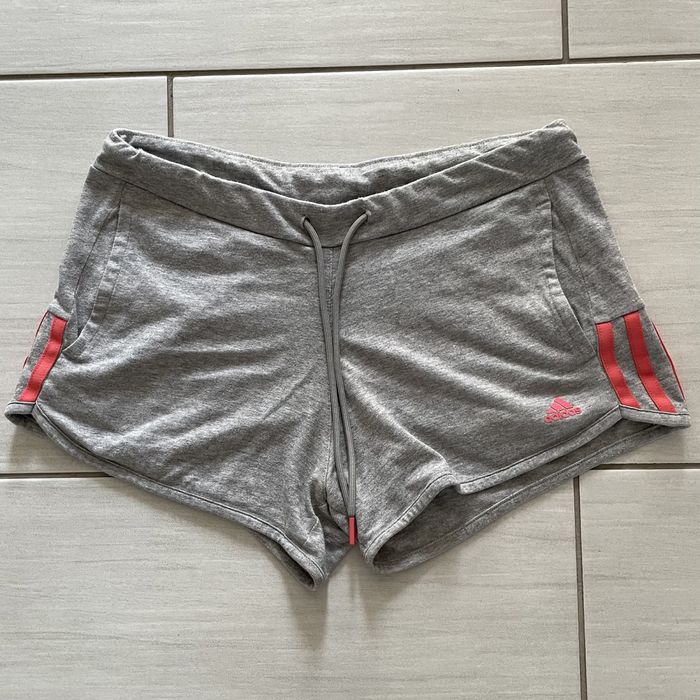 krótkie szare spodenki dresowe Adidas