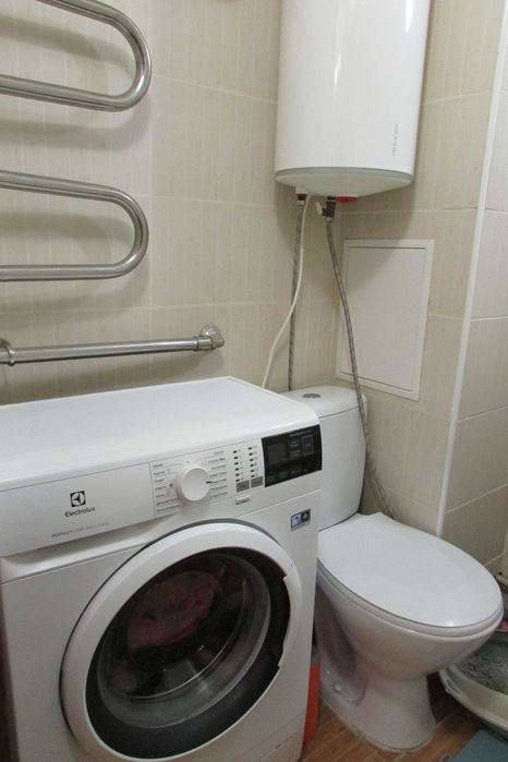 Найближчі ст. метро Мінська, Героїв Дніпра. вул. Полярна 3