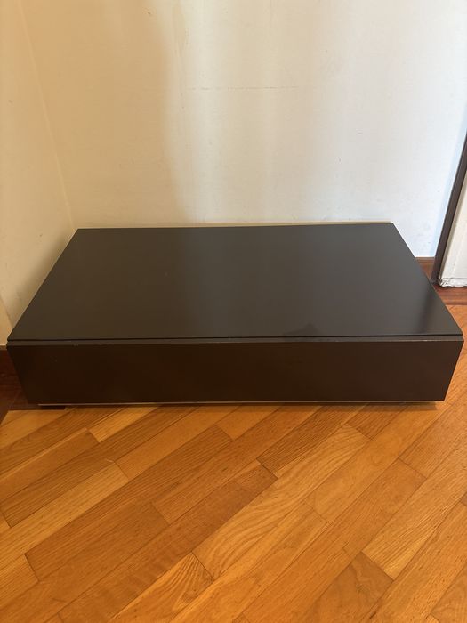 Movel tv e multiusos da bo concept. Em bom estado.