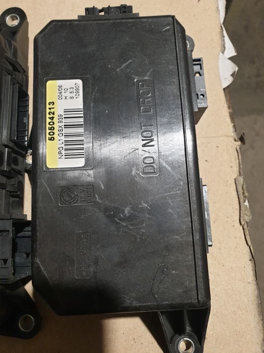 Alfa Romeo 159 amortyzatory wraz ze sprężynami,komplet