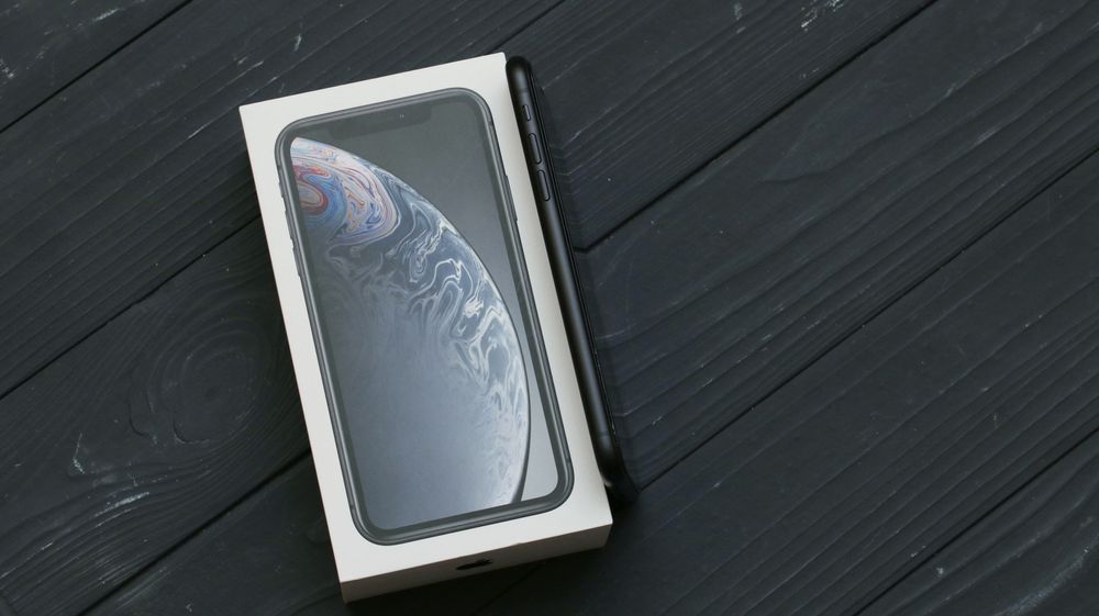 ⟨⟨   iPhone XR  ⟩⟩  64GB  Neverlock  
