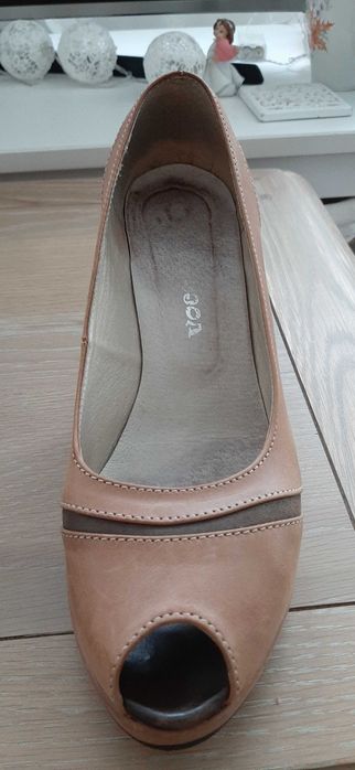 Czółenka skóra naturalna 37,5