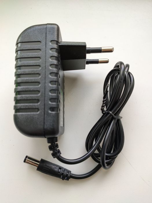 ИБП для роутера Mini UPS Skazeke D1 на 18000mAh + БП 12v 2a