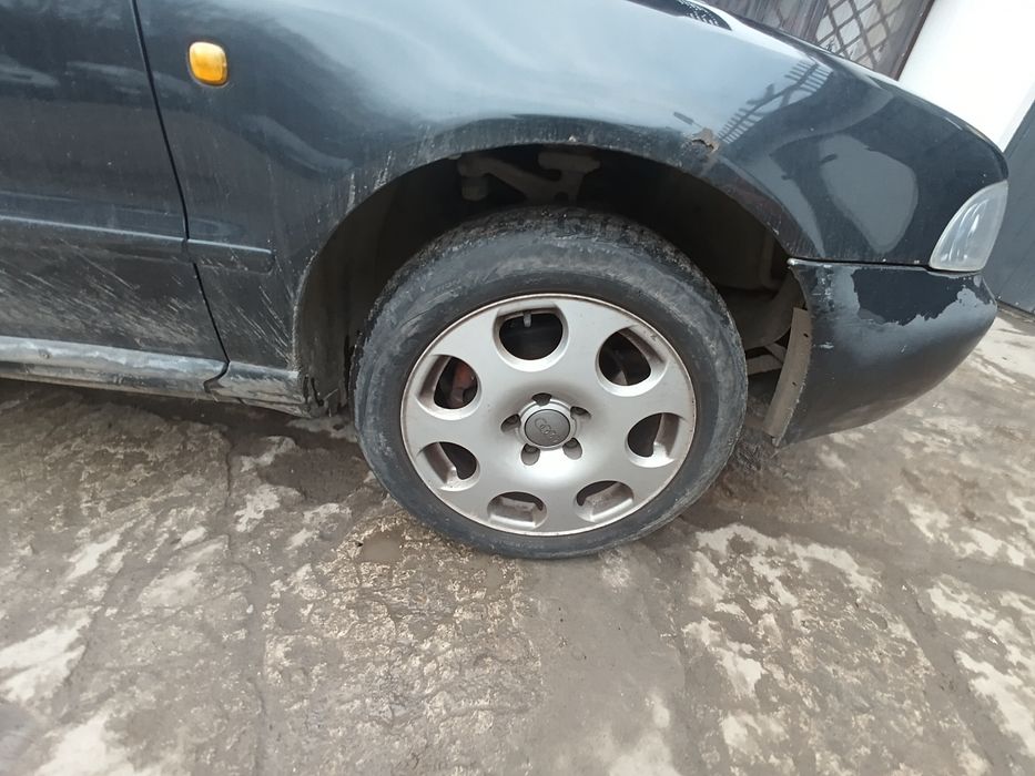 Audi a4 B5 sedan 1.8 b LPG gaz 1997r 125 km