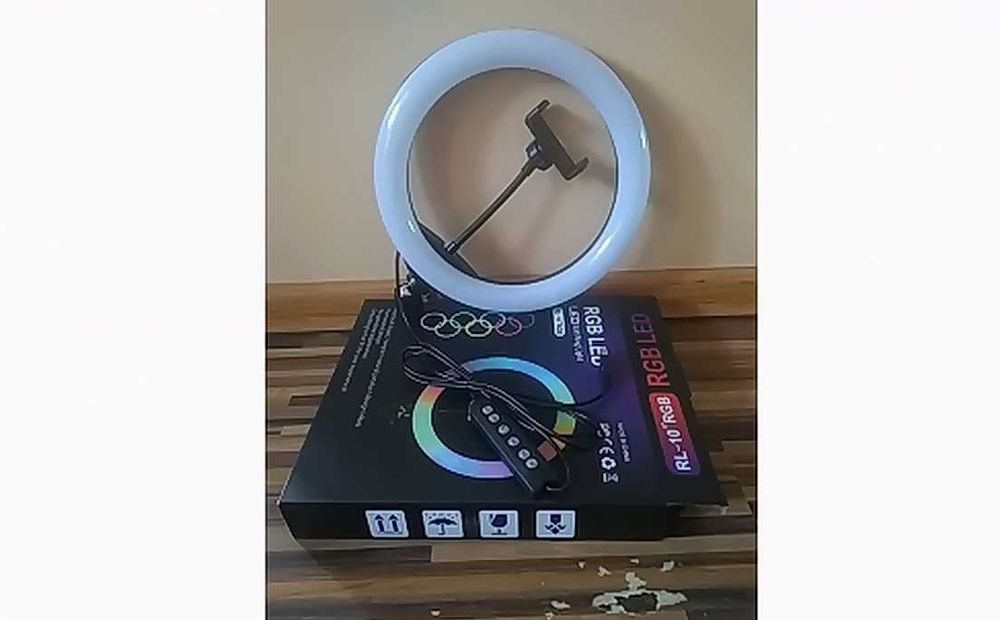 Разноцветная Кольцевая лампа RGB 26см со штативом 2м