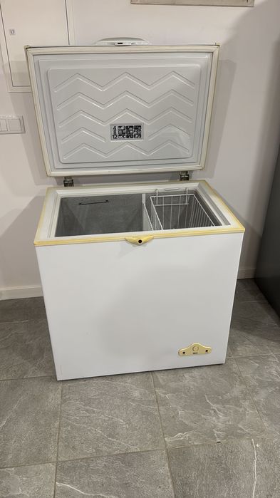 Arca congeladora a funcionar a 100%