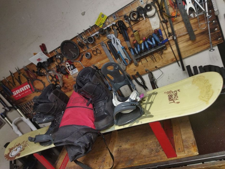 Сноуборд Lamar (кріплення + боти К2 + чохол).