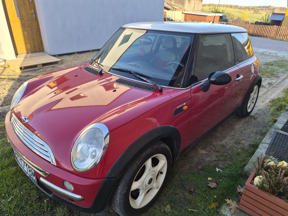 Mini Cooper 1.6 benzyna 116km