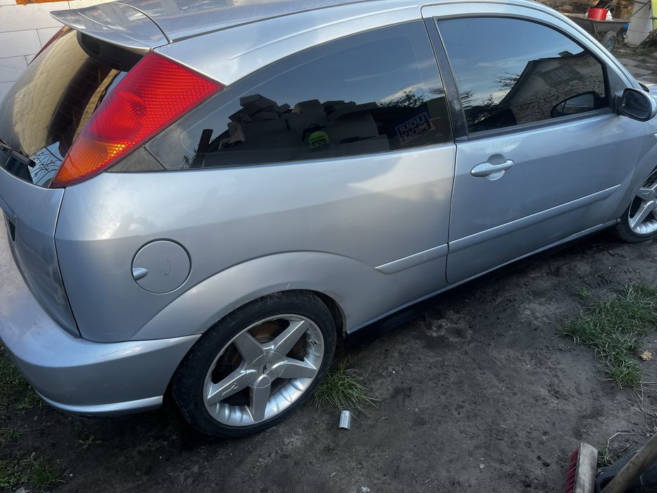 Ford focus 1 svt