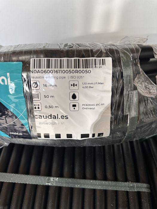 Tubo de irrigação por gotejamento