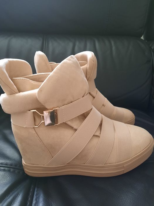 Sneakersy 38 na koturnie