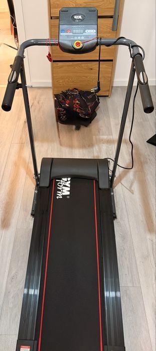 Electric treadmill476630835266201601
