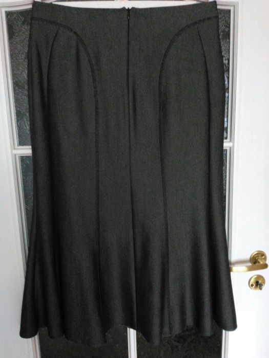 Elegancka spódnica  Roz 40